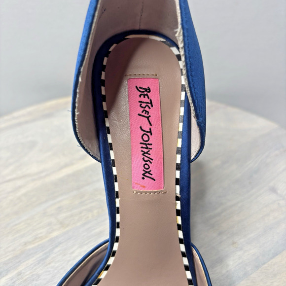 Betsey Johnson Mayson Heels Sz 6 Blue Satin Jeweled Sequin Shoes Pumps - Picture 8 of 10